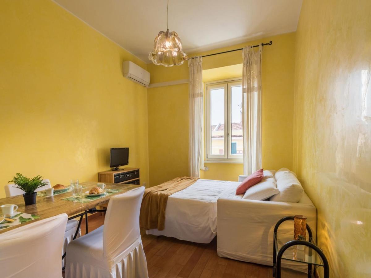 The Best Rent - Colourful Two-Bedroom Apartment Near Termini Station Rome Exterior photo